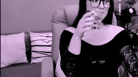 The Queen online show from November 2025 02:24:02 PM