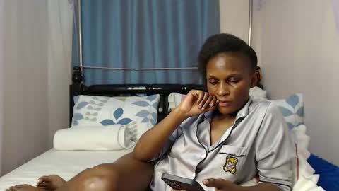 Snapshot of chantelsamz2 chatting on March 2025 03:46:02 AM Chantel online show from March 2025 03:46:02 AM