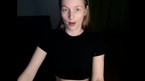 Snapshot of chanti_lovee chatting on March 2025 09:37:01 PM We Vibe Device that vibrates at the sound of Tips and makes me wet. vibe lush edging daddy lovense online show from March 2025 09:37:01 PM