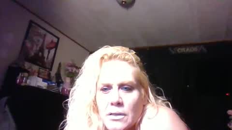 Ms. Behaving online show from February 2026 06:17:02 PM