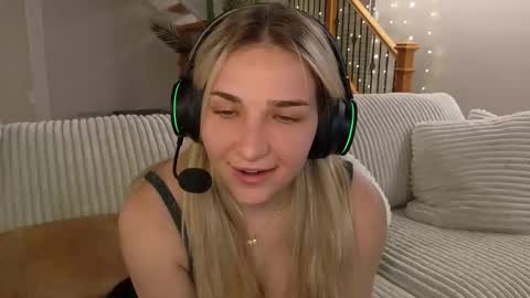 Snapshot of charbearxoxo chatting on February 2026 01:26:02 AM char online show from February 2026 01:26:02 AM