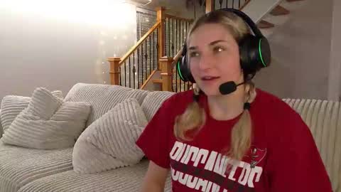 Snapshot of charbearxoxo chatting on March 2026 01:01:02 AM char online show from March 2026 01:01:02 AM