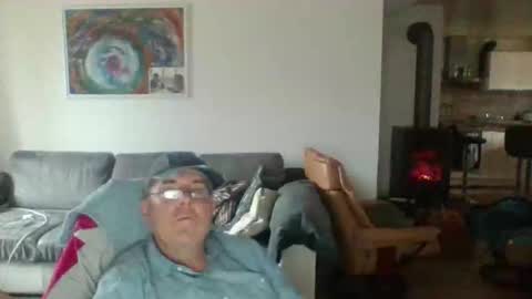 charles6064 online show from November 2025 11:53:01 AM