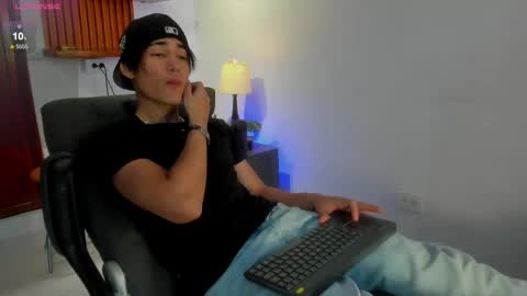 Snapshot of charley_morgan chatting on February 2025 06:45:02 PM charley_morgan online show from February 2025 06:45:02 PM