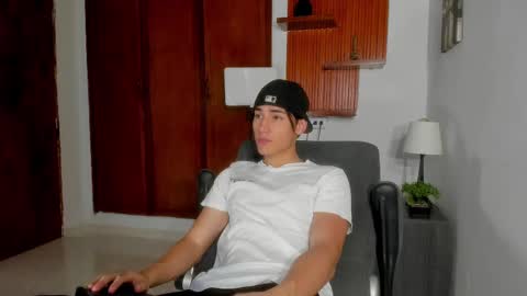 Snapshot of charley_morgan chatting on February 2025 06:52:01 PM charley_morgan online show from February 2025 06:52:01 PM