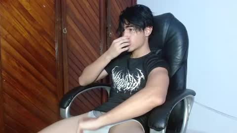 Snapshot of charley_morgan chatting on September 2025 06:31:02 PM charley_morgan online show from September 2025 06:31:02 PM