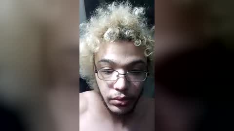 charliedogg4200 online show from August 2026 12:53:02 AM