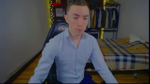 carlos reyes online show from February 2026 08:20:01 AM