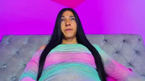 Snapshot of charlot_sanchez chatting on December 2024 01:10:01 AM lot online show from December 2024 01:10:01 AM