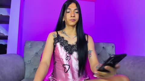 Snapshot of charlot_sanchez chatting on January 2025 09:09:02 PM lot online show from January 2025 09:09:02 PM