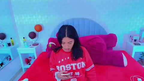 Snapshot of charlotte_0309 chatting on November 2025 03:12:02 PM charlotte online show from November 2025 03:12:02 PM