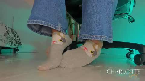 charlotte  grey online show from November 2025 07:56:01 PM