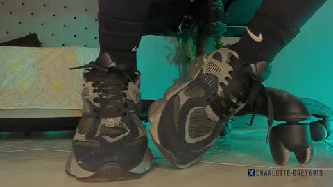 charlotte  grey online show from January 2026 12:10:02 PM