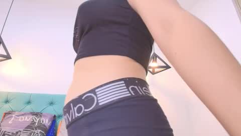 Snapshot of charlotte_and_zac chatting on March 2025 09:35:01 PM Charlotte and Zac online show from March 2025 09:35:01 PM