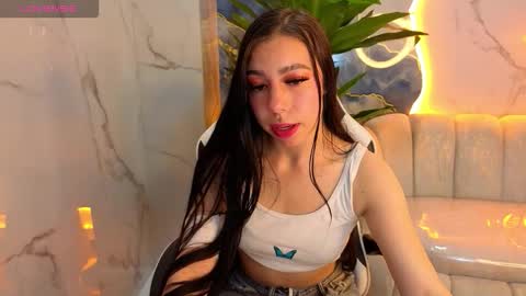 Snapshot of charlotte_collins_tx chatting on October 2025 01:29:01 PM Pretty Charlotte online show from October 2025 01:29:01 PM