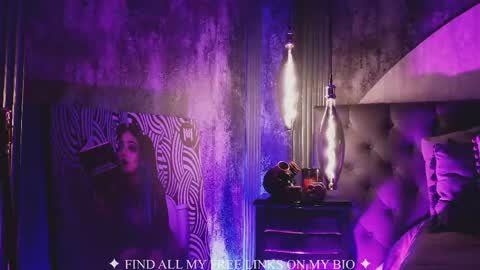 Charlotte online show from April 2026 03:28:02 PM