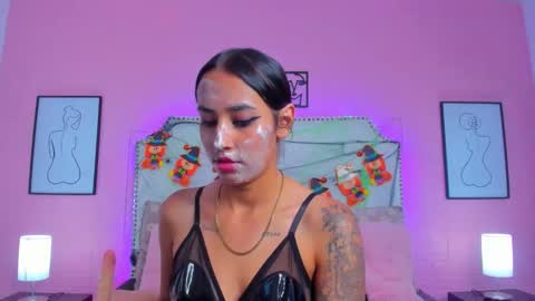 Snapshot of charlotte_kisss chatting on October 2025 07:59:01 PM Charlotte online show from October 2025 07:59:01 PM