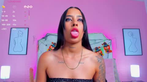 Snapshot of charlotte_kisss chatting on October 2025 07:58:02 PM Charlotte online show from October 2025 07:58:02 PM