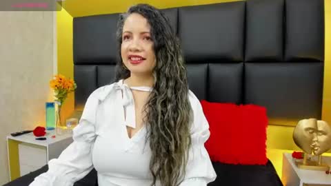 Snapshot of charlotte_monnroe chatting on July 2026 01:21:02 PM charlotte_monnroe online show from July 2026 01:21:02 PM