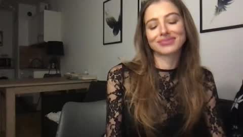 Charlotte Roche online show from February 2025 03:29:01 PM