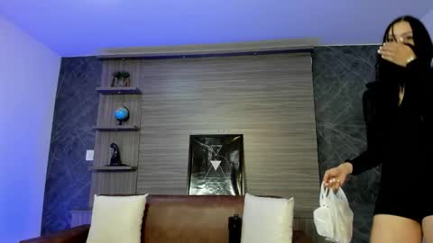 Charlotte  Everyday From 0700 to 1300 Col Time online show from December 2025 03:41:01 PM