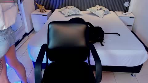 Charlotte  Everyday From 0700 to 1300 Col Time online show from February 2026 11:07:01 AM