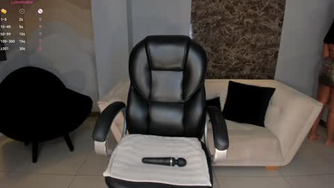 Charlotte online show from December 2024 02:25:02 PM