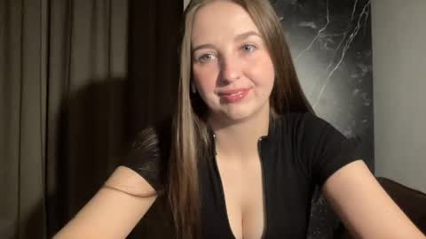 CharlotteXGold online show from April 2026 08:50:01 PM