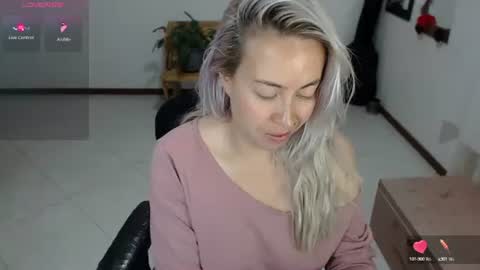 charlottezoe online show from December 2024 09:28:02 AM