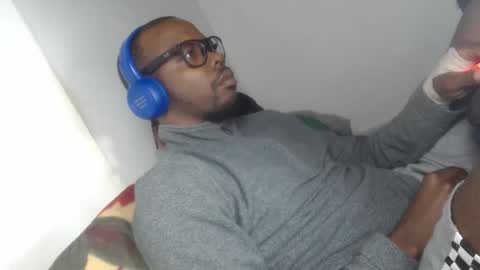 charly_vergonti_ online show from October 2025 10:35:02 AM