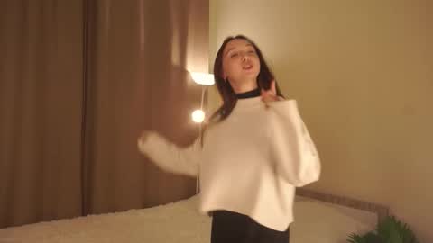 Sofia online show from October 2025 03:49:01 PM