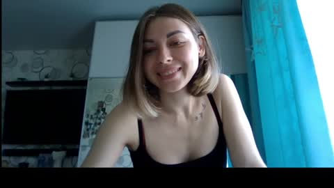 Snapshot of charming__chick chatting on June 2026 10:30:01 AM charming__chick online show from June 2026 10:30:01 AM