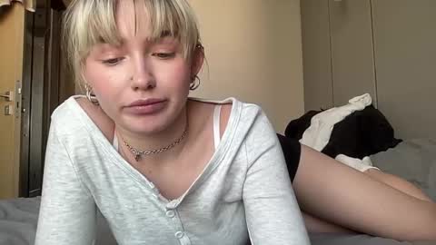 Snapshot of charming_daisy chatting on February 2025 09:56:01 AM my fansly Charming daisy              My Wishlist  for new toys     online show from February 2025 09:56:01 AM