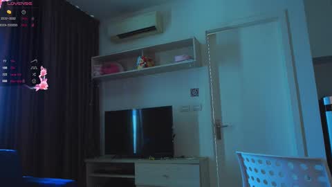 Snapshot of charming_daisy chatting on March 2025 06:17:02 AM my fansly Charming daisy              My Wishlist  for new toys     online show from March 2025 06:17:02 AM