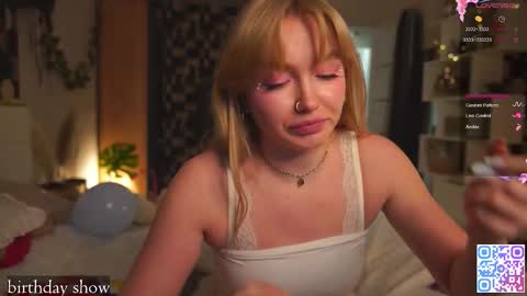 my fansly Charming daisy              My Wishlist  for new toys     online show from November 2025 01:17:02 PM