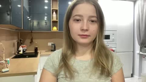 Sarah online show from September 2025 03:57:01 PM