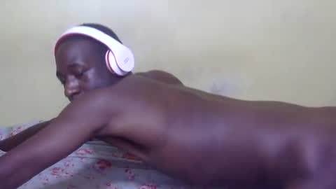 charmzboy online show from October 2025 09:01:01 PM