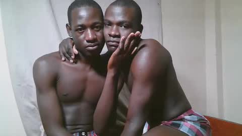 charmzboy online show from November 2025 02:29:01 PM