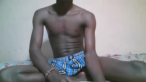 charmzboy online show from November 2025 08:44:01 PM