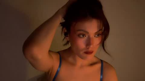 JASMINE   usually going live about 2 am UTC  online show from June 2026 05:12:01 AM