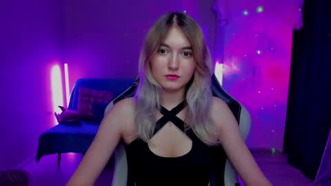 Snapshot of chatur_lady_ chatting on January 2025 07:03:01 PM Betty online show from January 2025 07:03:01 PM