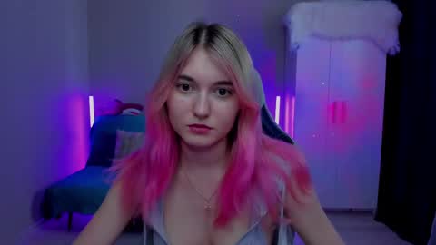 Snapshot of chatur_lady_ chatting on February 2025 06:37:01 AM Betty online show from February 2025 06:37:01 AM