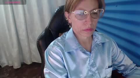 CHAYLA VICTORIA RUIZ  online show from April 2026 01:41:01 PM