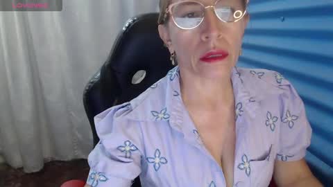 CHAYLA VICTORIA RUIZ  online show from April 2026 12:39:02 PM