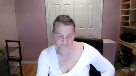 Snapshot of chealsiek chatting on November 2025 02:01:02 AM chealsiek online show from November 2025 02:01:02 AM