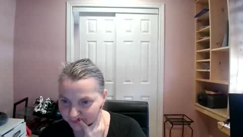 chealsiek online show from February 2026 07:23:01 PM