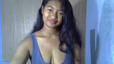 Snapshot of chechick_sahu chatting on November 2025 04:56:01 AM Angel online show from November 2025 04:56:01 AM