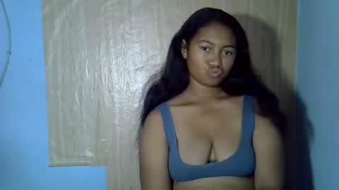 Snapshot of chechick_sahu chatting on November 2025 05:18:02 AM Angel online show from November 2025 05:18:02 AM