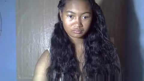 Snapshot of chechick_sahu chatting on November 2025 04:55:01 AM Angel online show from November 2025 04:55:01 AM