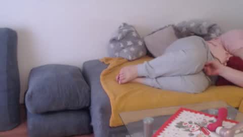 Snapshot of cheekymiia chatting on December 2024 09:04:02 PM Cheekymiia online show from December 2024 09:04:02 PM